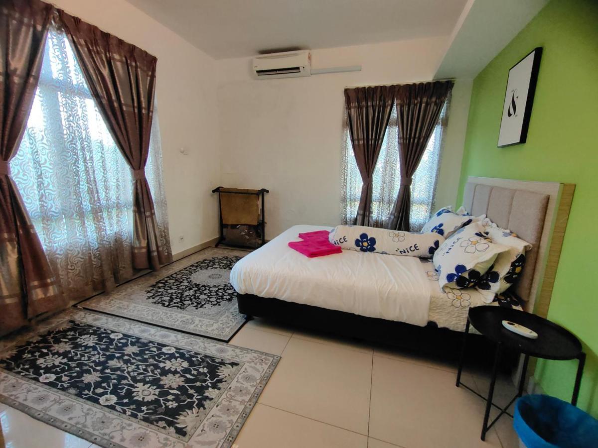 2 Rooms Homestay Deviana Wakaf Che Yeh Kota Bharu Zewnętrze zdjęcie